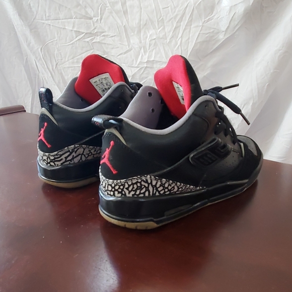 Jordan - Picture 3 of 5